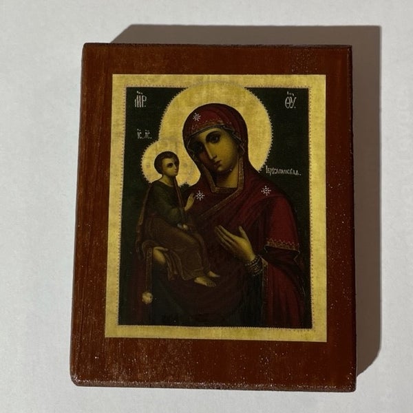 Jerusalemin Jumalan&auml;idin ikoni Lintulan luostarin siunauksella